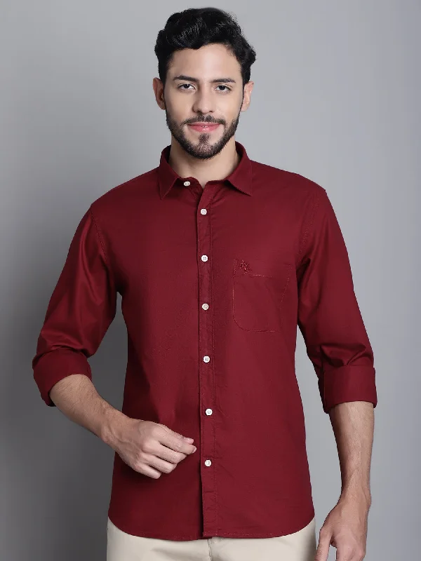 Men's Maroon Casual Self Textured Full Sleeve Shirt