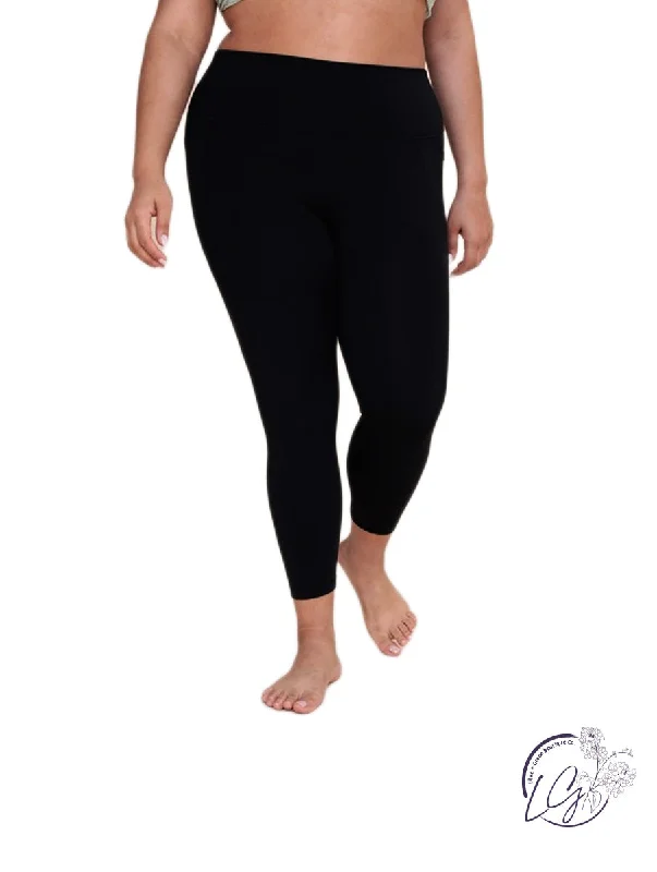 Curvy High-Rise Essential Capri Leggings